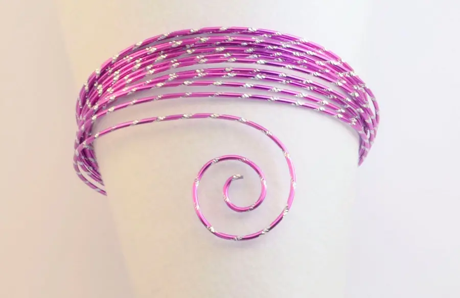 24245-013 Алюминиевая проволока с декоративными срезами, 5м, цвет лаванда. Каталог товарів. Інструменти та фурнітура. Декоративний дріт